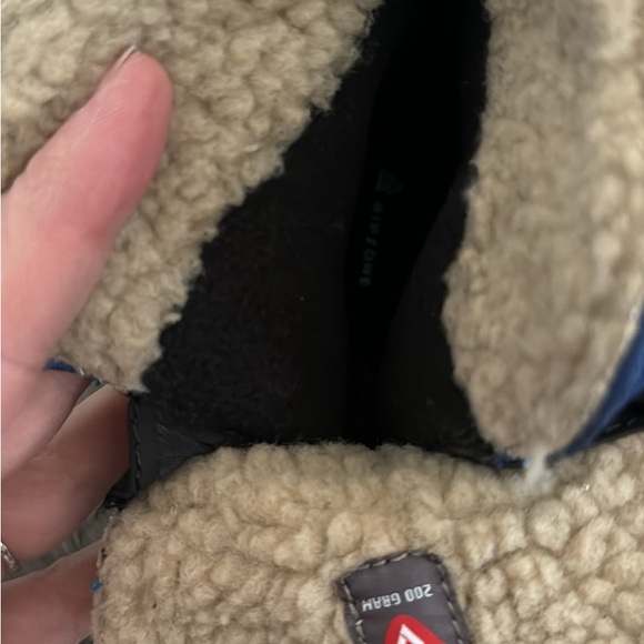 SOLD * NEW! RIPZONE Boots - Picture 5 of 5